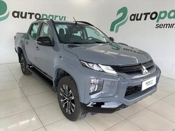 MITSUBISHI L200 TRITON 2.4 16V TURBO DIESEL SPORT HPE-S URBAN CD 4P 4X4 AUTOMÁTICO